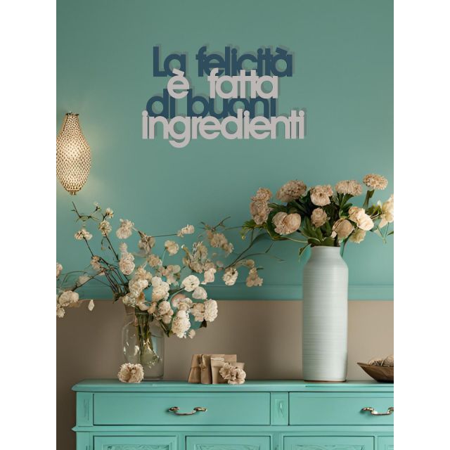 Scritta parete in legno "La felicità è fatta di buoni ingredienti"